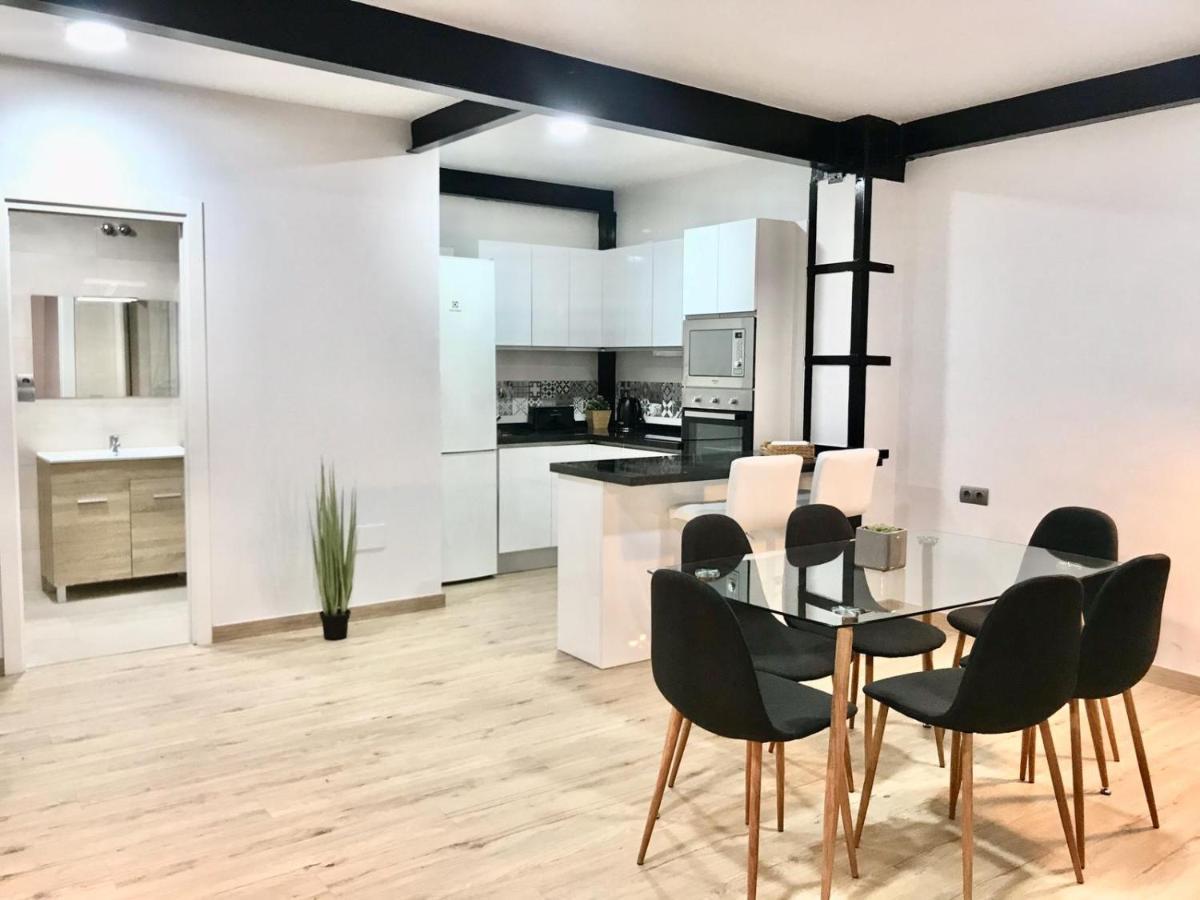 Modern & Spacious Apartment In Plaza De La Merced Màlaga Exteriér fotografie