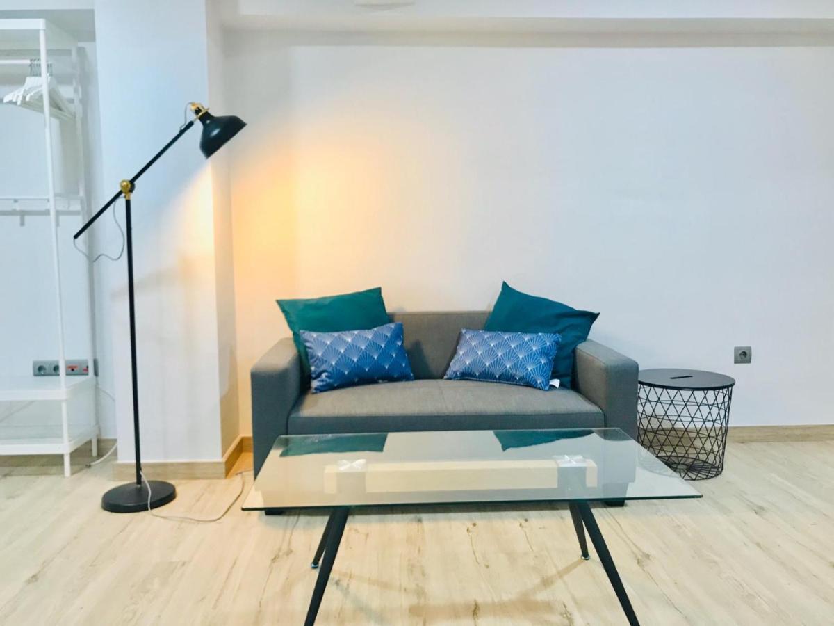 Modern & Spacious Apartment In Plaza De La Merced Màlaga Exteriér fotografie